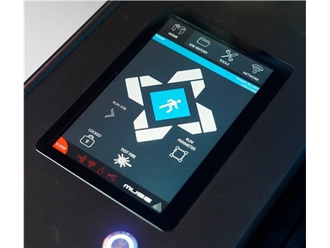 Muse Autofocus Cutter touchscreen