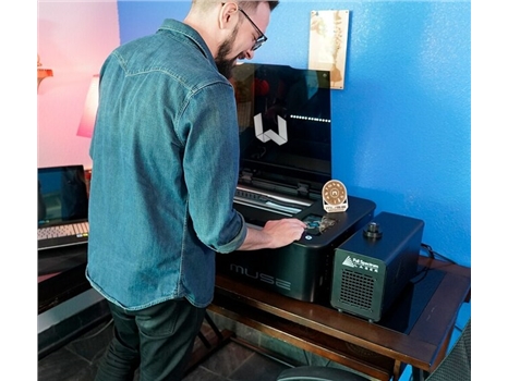 Muse Autofocus Cutter using