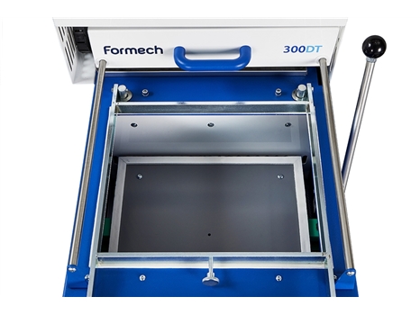 450DT Vacuum Forming Machine sample