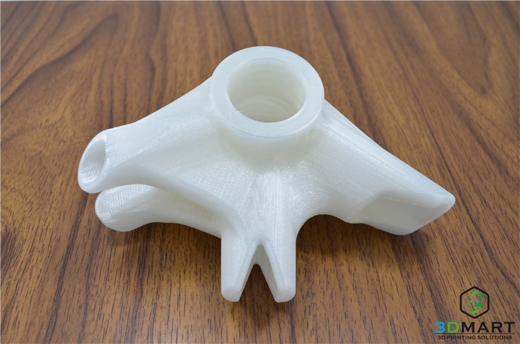 Ultimaker 2+ 透明Nylon印製腳踏車支架